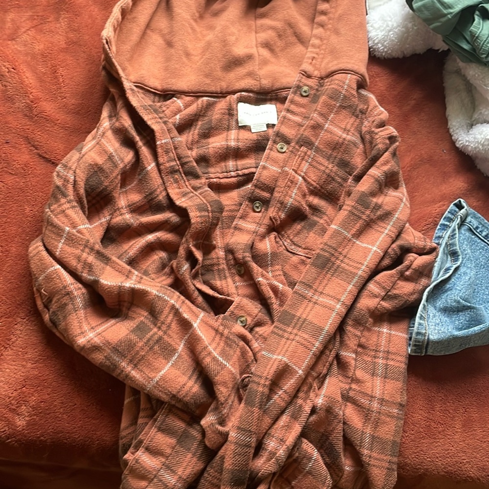 American Eagle pattern button up
